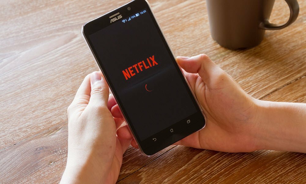 Πώς να χρησιμοποιήσετε τη δυνατότητα "Λήψεις για εσάς" του Netflix