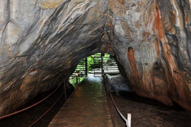Σπήλαια Dupnisa