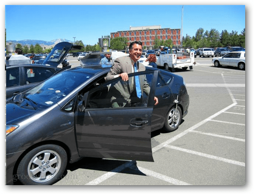 Ο κυβερνήτης της Νεβάδα εντυπωσίασε με τα μηδενικά αυτοκίνητα της Google