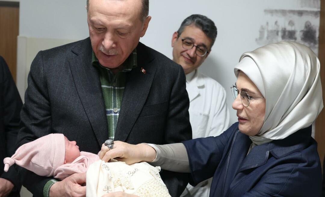 Ο Πρόεδρος Ερντογάν και η σύζυγός του Εμινέ Ερντογάν επισκέφθηκαν τους σεισμόπληκτους