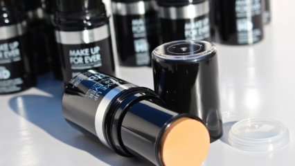 Αναθεώρηση Make Up For Ever Ultra HD Foundation