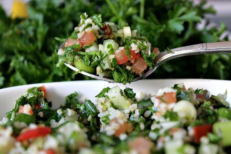 Πώς να φτιάξετε μια λιβανέζικη σαλάτα; Φτιάχνοντας μια λιβανέζικη σαλάτα ...