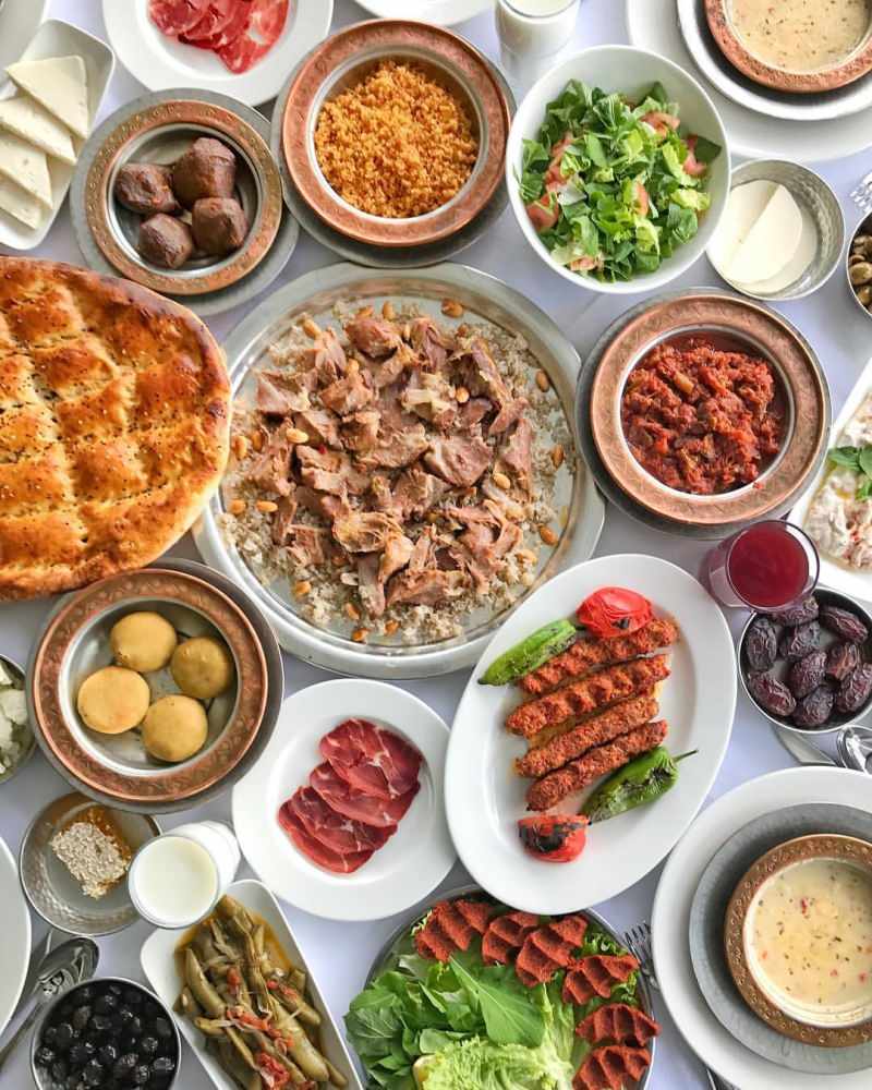 Λάθη στο τραπέζι! Τρόποι αποτροπής αύξησης βάρους στο iftar