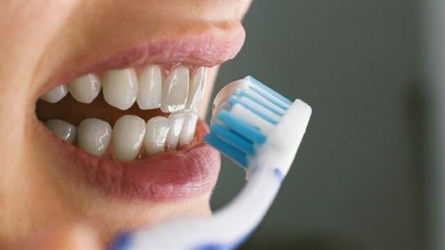 Το βούρτσισμα των δοντιών σας σπάει τη νηστεία;