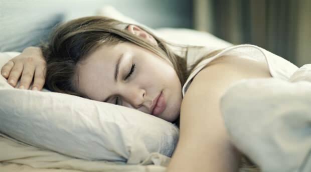 Ο ύπνος σπάει τη νηστεία;