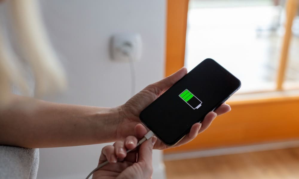 Πώς να διαχειριστείτε τη φόρτιση καθαρής ενέργειας στο iPhone