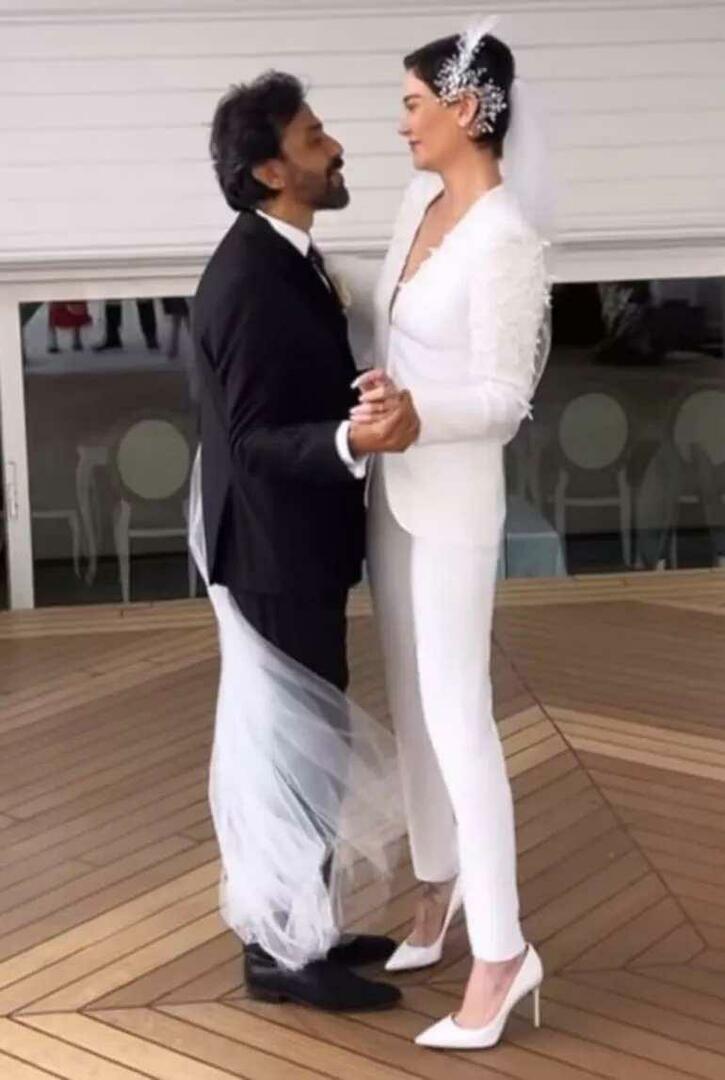 Ο Sevcan Yaşar και ο İrsel Çivit παντρεύτηκαν
