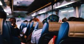 Αίσχος στο ταξίδι με το λεωφορείο: Έβρισαν τη γυναίκα που προσευχόταν
