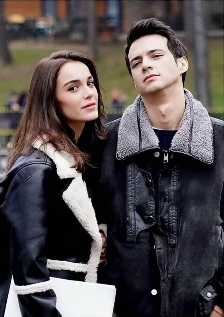 Hafsanur Sancaktutan και Mert Yazıcıoğlu, οι κορυφαίοι ηθοποιοί της σειράς Darmaduman