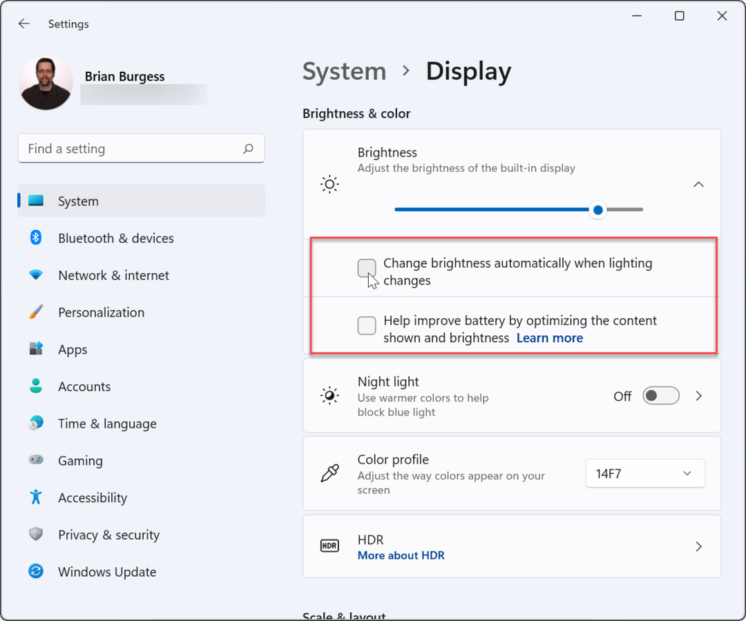 Απενεργοποιήστε ή διαχειριστείτε την αυτόματη φωτεινότητα στα Windows 11
