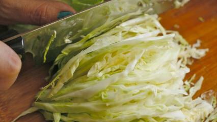 Πώς να προετοιμάσει το χυμό λάχανο για την απώλεια βάρους; Το λάχανο αποδυναμώνει το νερό; Δημοφιλή διατροφή με λάχανο