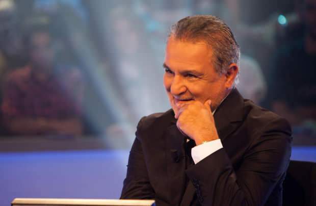 Ποιος είναι ο Kenan Işık, ο πρώην οικοδεσπότης του Who Wants to Be Millionaire;
