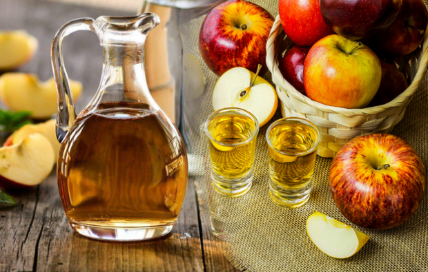 Πώς να φτιάξετε ξίδι μηλίτη μήλου με αποδυναμωτικό μέλι; Μέθοδος αδυνατίσματος με ξύδι μήλου μηλίτη!