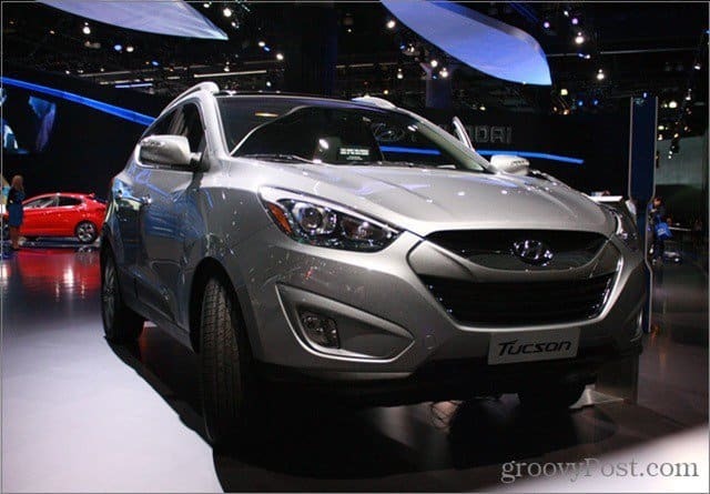 Υποστηρίζεται από το υδρογόνο 2015 Hyundai Tucson Fuel Cell κάνει το ντεμπούτο του