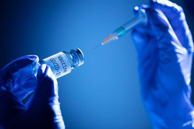 Δωρεά 1 εκατομμυρίου δολαρίων από την Dolly Parton για το εμβόλιο του ιού της κορώνας