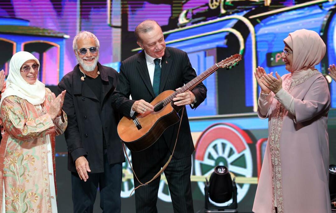 Ο Γιουσούφ Ισλάμ έδωσε την κιθάρα του στον Πρόεδρο Ερντογάν