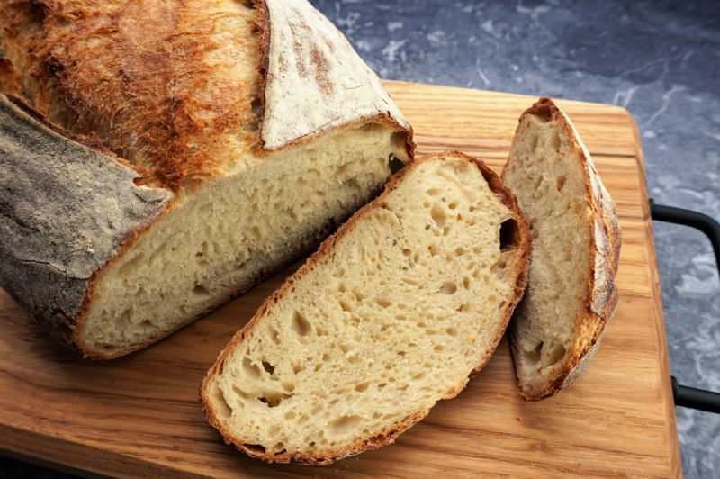 Πώς να φτιάξετε το πιο εύκολο ψωμί; Συνταγή ψωμιού που δεν έμεινε για πολύ καιρό. Ψωμί πλήρους μεγέθους