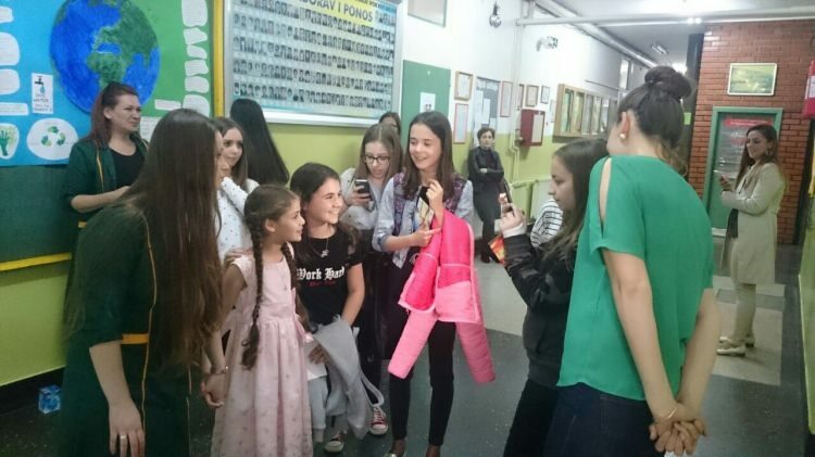 Τα παιδιά της Βοσνίας συναντιούνται με τον Elif