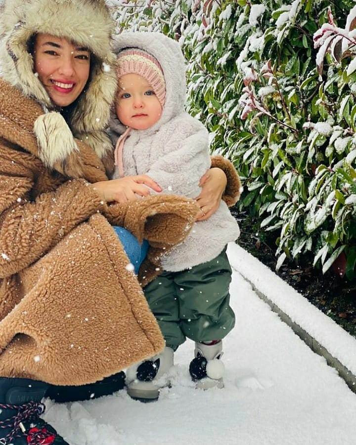 Χιόνι ποζάρει με την κόρη της Leyla από την ηθοποιό Seda Bakan!