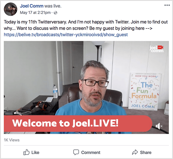 Ο Joel Comm εμφανίζεται σε ένα ζωντανό βίντεο από το γραφείο του. Οι τοίχοι είναι γυμνοί και λευκοί, και μια αφίσα που δείχνει το κάλυμμα του The Fun Formula κλίνει σε έναν τοίχο στο παρασκήνιο. Ο Joel φοράει μπλε μπλουζάκι και γυαλιά. Κάτω τρίτη λεζάντα λέει Καλώς ήλθατε στον Joel. ΖΩ!