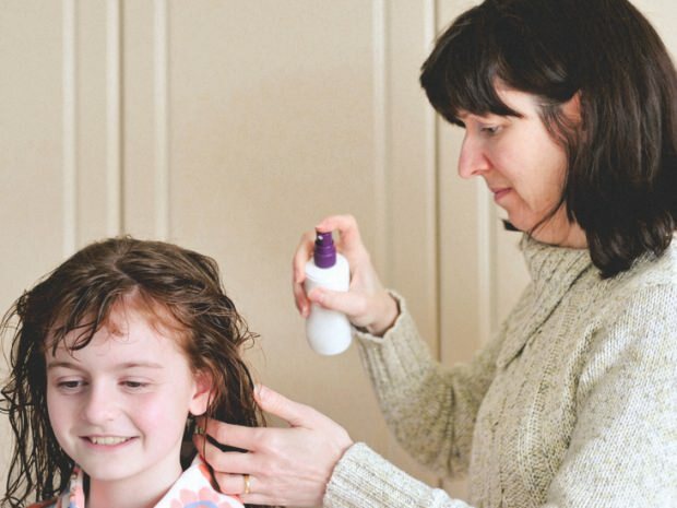 Πράγματα που πρέπει να λάβετε υπόψη στη φροντίδα των μαλλιών των παιδιών