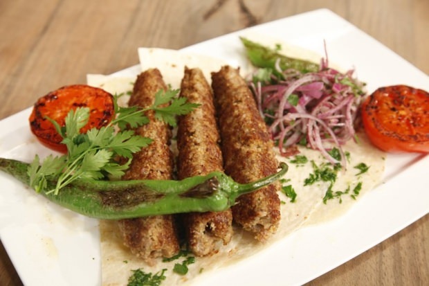 Τι είναι το simit kebab και πώς να φτιάξετε το simit kebab στο σπίτι; Η συνταγή για το πιο εύκολο simab kebab