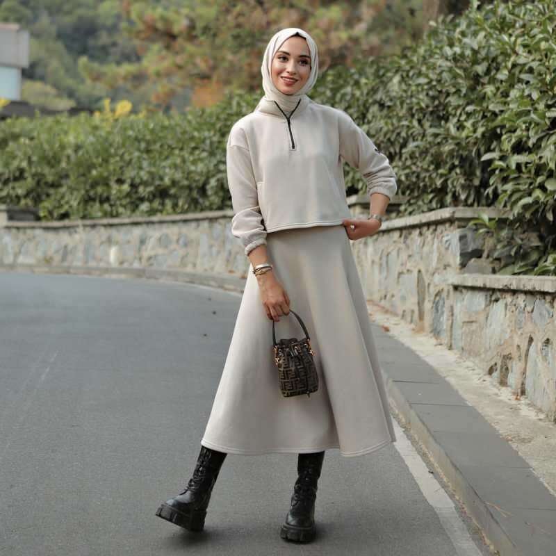 Τα πιο όμορφα μοντέλα φούστα scuba με ρούχα hijab 2021