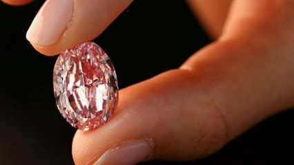 Η τιμή είναι εκπληκτική: το "μεγαλύτερο" διαμάντι έχει πουληθεί!