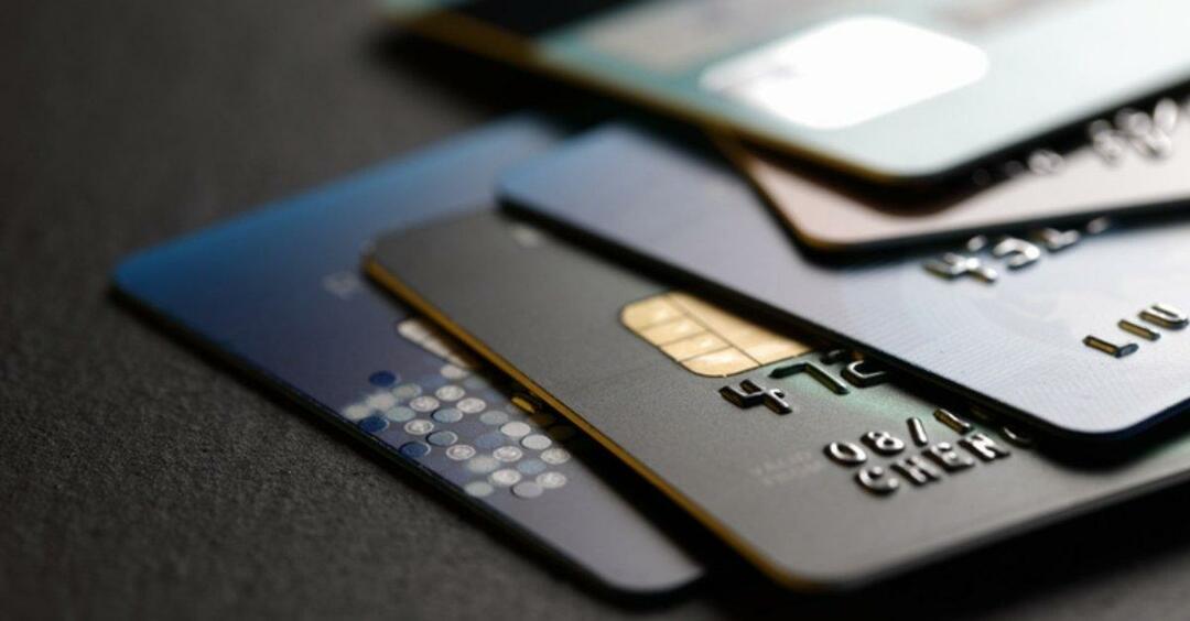 Νέα εποχή για τους χρήστες πιστωτικών καρτών! Πώς να λάβετε επιστροφή χρημάτων για το τέλος πιστωτικής κάρτας;