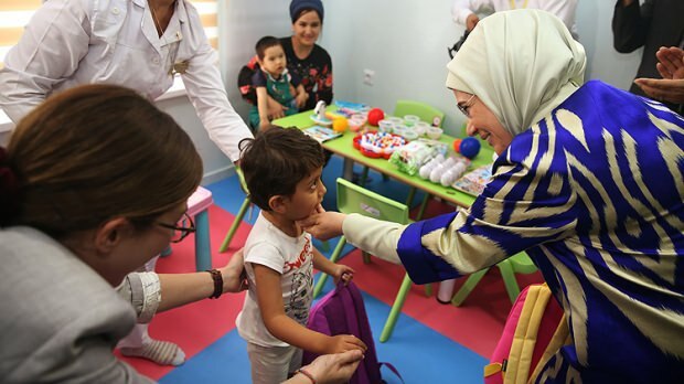 Η πρώτη κυρία Erdoğan ανοίγει το Κέντρο Αναπηρίας και Αποκατάστασης