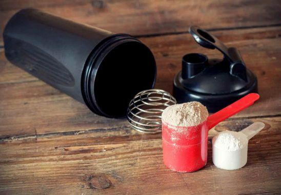 Η πρωτεΐνη αποδυναμώνει τη σκόνη;