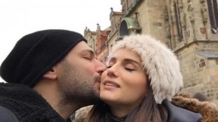 Ρομαντικό μήνυμα επετείου γάμου από τον Murat Yıldırım: Είμαι ο πιο τυχερός άνθρωπος στον κόσμο