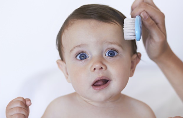 Πώς πρέπει να είναι η φροντίδα των μαλλιών του μωρού;