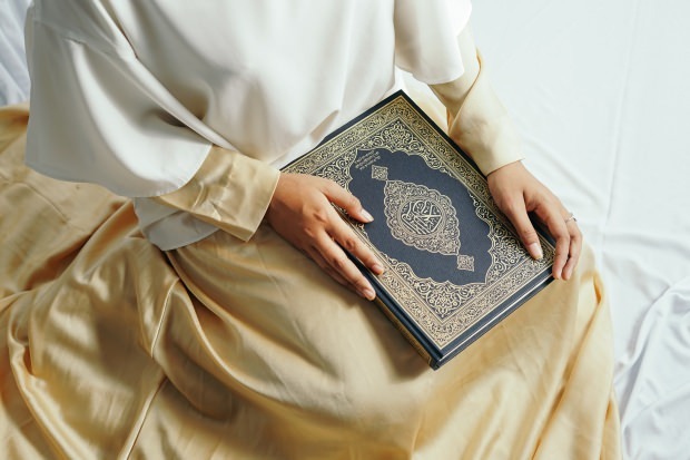 Ποια είναι η ανταμοιβή για την ανάγνωση του Surah Kehf την Παρασκευή; Αραβική προφορά και αρετές του Surat al-Kahf!