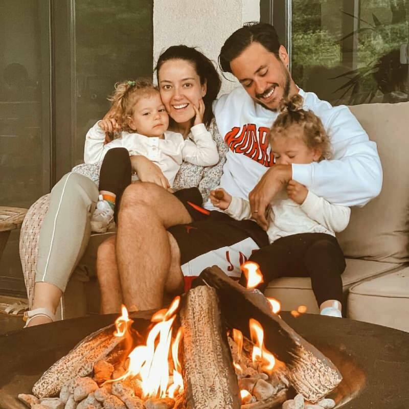 Ζεστή οικογενειακή φωτογραφία από το ζευγάρι Pelin Akil-Anıl Altan!
