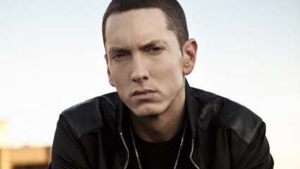 Το γνωστό ραπ σταρ Eminem έγινε αγωγή για το τραγούδι του αντι-ατούπ!