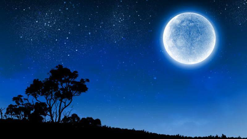 Η NASA ανακοίνωσε: Πότε θα βγει το Blue Full Moon 2020; Τι είναι το μπλε φεγγάρι και πώς σχηματίζεται;