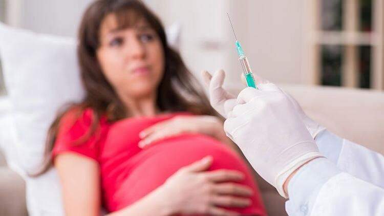 Προειδοποίηση από ειδικούς! Οι έγκυες γυναίκες θα περιμένουν το εμβόλιο κοροναϊού