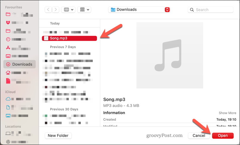 Επιλογή τραγουδιού για μεταφόρτωση σε συλλογή Apple Music